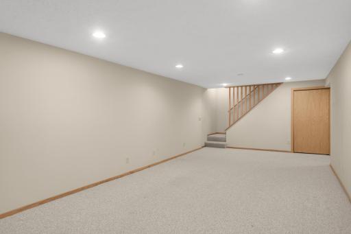 9900 41st Avenue N, Plymouth, MN 55441