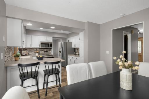 9900 41st Avenue N, Plymouth, MN 55441