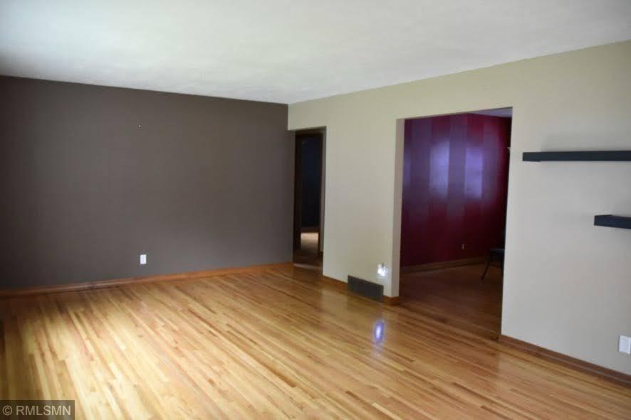 Living Room south.JPG