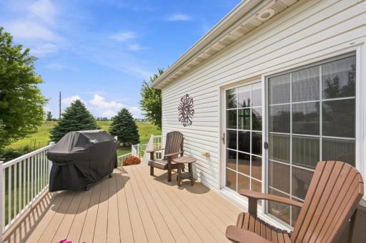 515 Cottonwood Drive, Casselton, ND 58012
