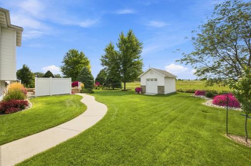 515 Cottonwood Drive, Casselton, ND 58012