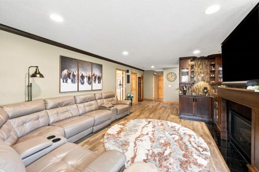515 Cottonwood Drive, Casselton, ND 58012