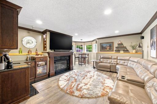 515 Cottonwood Drive, Casselton, ND 58012