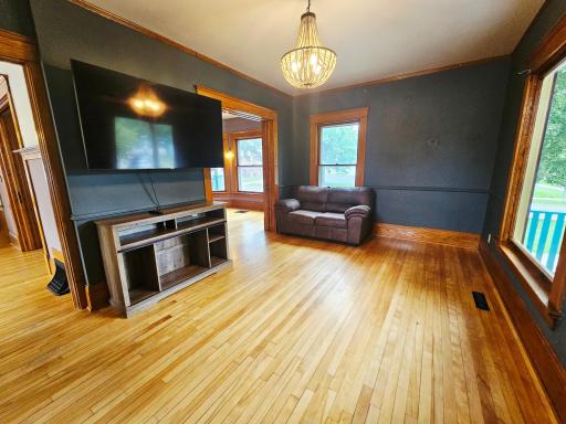 121 N 5th Street, Montevideo, MN 56265