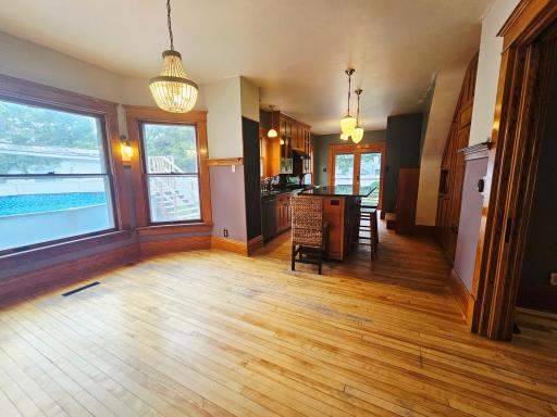 121 N 5th Street, Montevideo, MN 56265