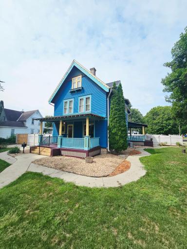 121 N 5th Street, Montevideo, MN 56265