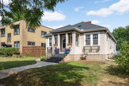3829 28th Avenue S, Minneapolis, MN 55406