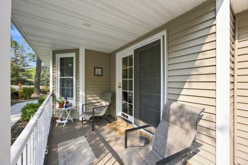 14702 Oak Run Lane, Burnsville, MN 55306