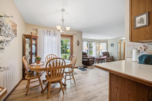 14702 Oak Run Lane, Burnsville, MN 55306
