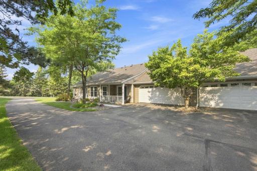 14702 Oak Run Lane, Burnsville, MN 55306