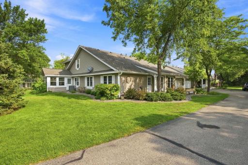 14702 Oak Run Lane, Burnsville, MN 55306