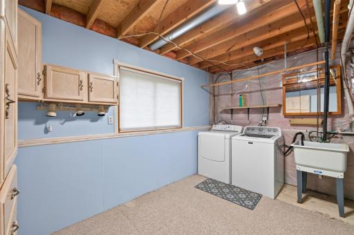 Lots of space in the combined laundry/utililty room