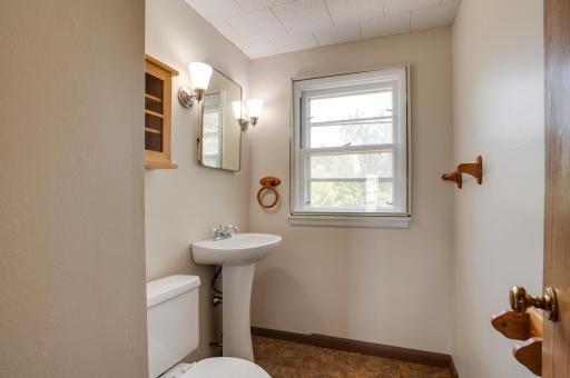 1/2 BATHROOM - UPPER LEVEL