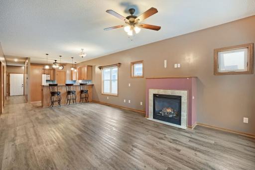 645 Tiffany Ln - Web Quality - 004 - 04 Living Room.jpg