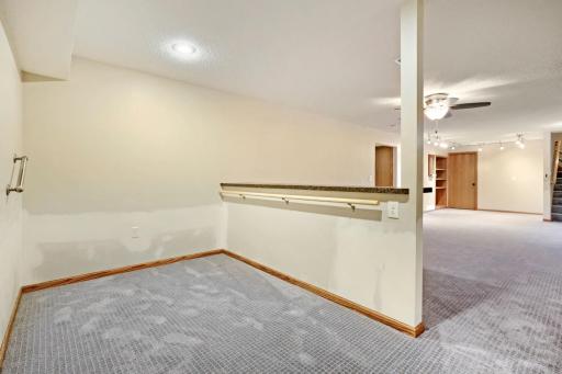 645 Tiffany Ln - Web Quality - 013 - 13 Family Room.jpg