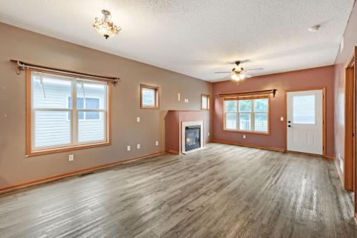 645 Tiffany Ln - Web Quality - 006 - 06 Dining Room.jpg