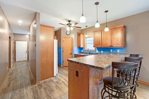 645 Tiffany Ln - Web Quality - 007 - 07 Kitchen.jpg