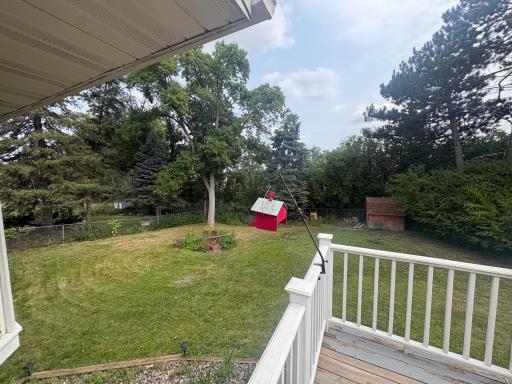 4040 Nathan Lane N, Plymouth, MN 55441