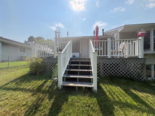 4040 Nathan Lane N, Plymouth, MN 55441