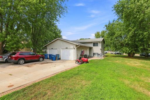 10200 129th Avenue N, Champlin, MN 55316