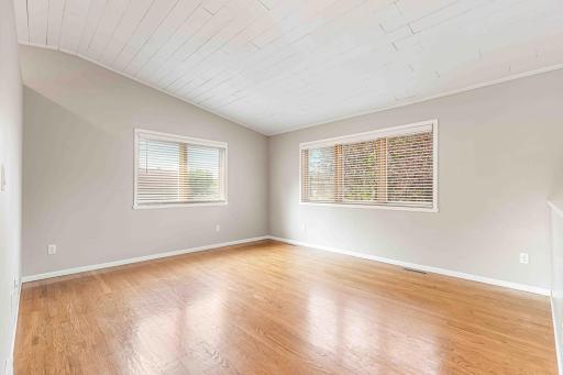 902 76th Avenue S, Fargo, ND 58104