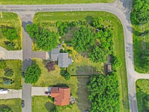 902 76th Avenue S, Fargo, ND 58104