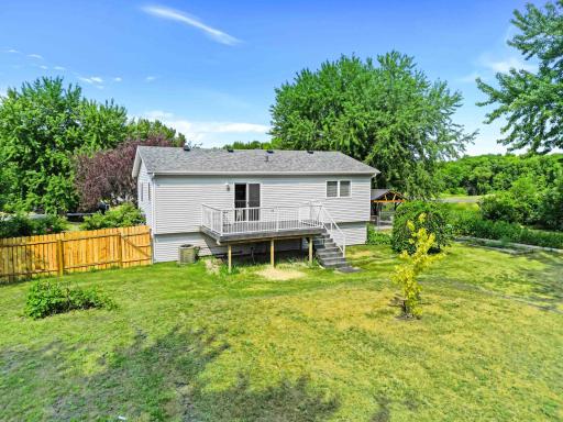 902 76th Avenue S, Fargo, ND 58104