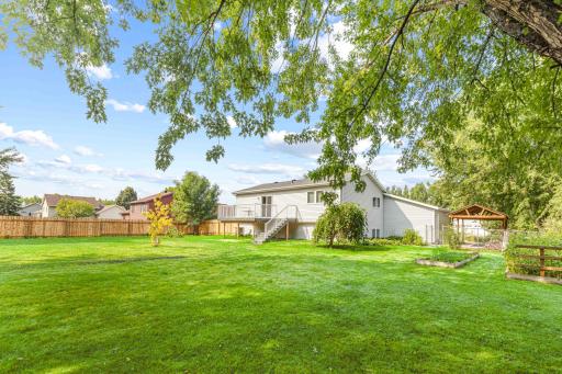 902 76th Avenue S, Fargo, ND 58104