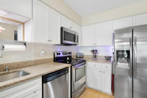 1501 W 140th Street, Burnsville, MN 55337