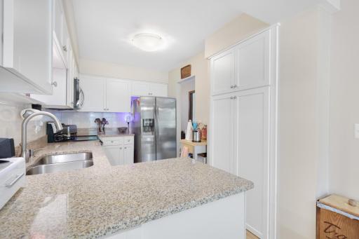 1501 W 140th Street, Burnsville, MN 55337