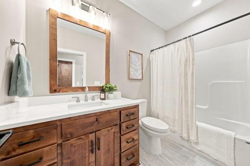 Full Bathroom (2) - Main Floor
