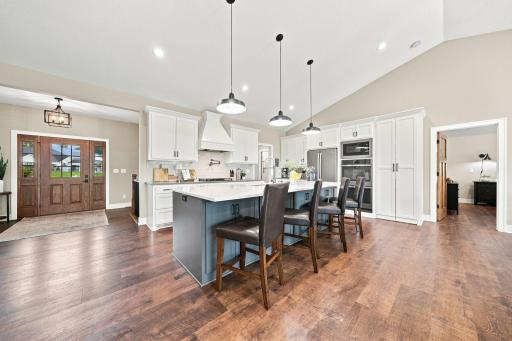 Gourmet Chef Kitchen/Island