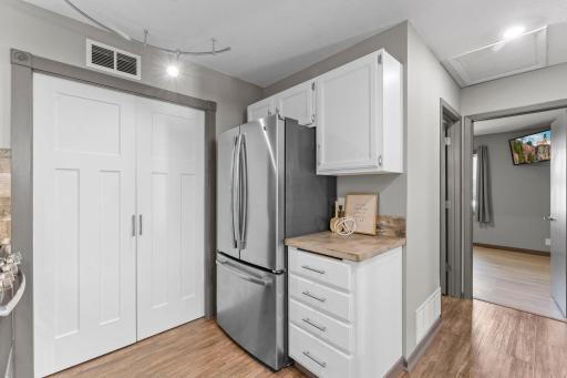 9362 Ranchview Lane N, Maple Grove, MN 55369