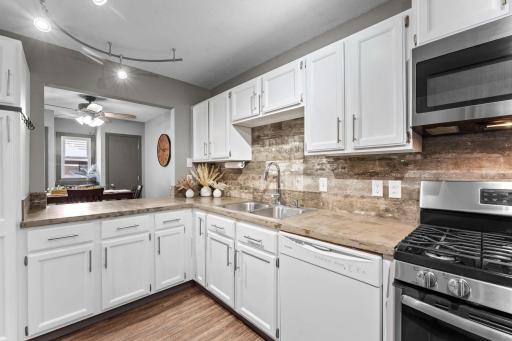 9362 Ranchview Lane N, Maple Grove, MN 55369