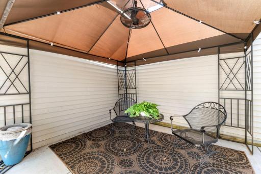 9362 Ranchview Lane N, Maple Grove, MN 55369