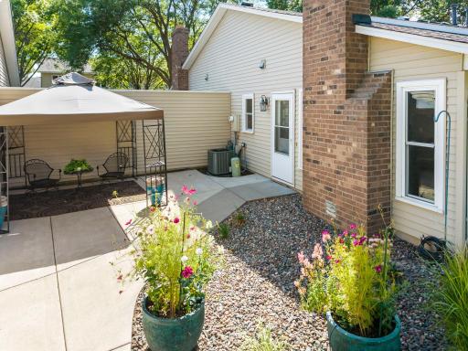 9362 Ranchview Lane N, Maple Grove, MN 55369