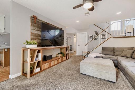 8862 Cottonwood Lane N, Maple Grove, MN 55369