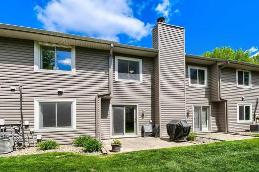 8862 Cottonwood Lane N, Maple Grove, MN 55369