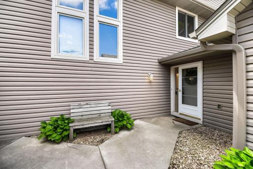 8862 Cottonwood Lane N, Maple Grove, MN 55369