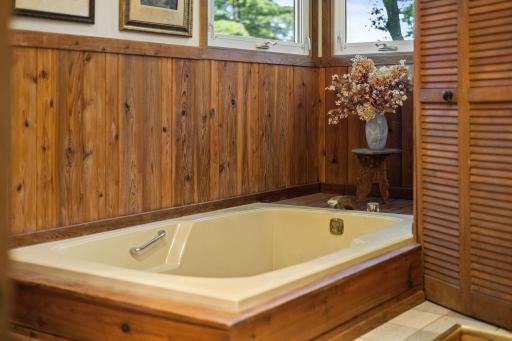 62-web-or-mls-19463 Proctor Rd NW-396.JPG