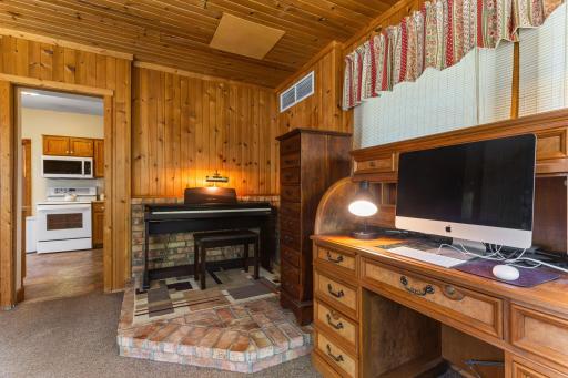 37-web-or-mls-19463 Proctor Rd NW-272.JPG
