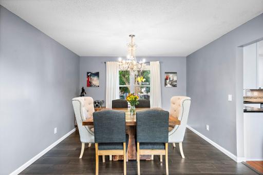 1802 Evergreen Court, Woodbury, MN 55125