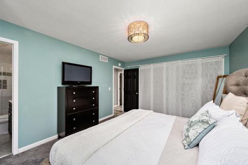 1802 Evergreen Court, Woodbury, MN 55125