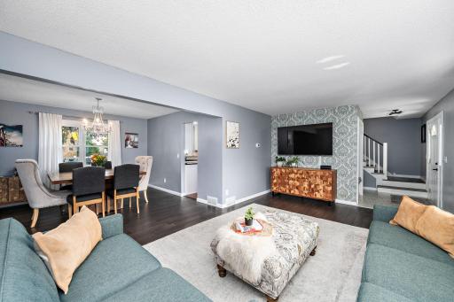 1802 Evergreen Court, Woodbury, MN 55125