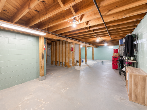 515 NW 6th Street, Grand Rapids, MN 55744