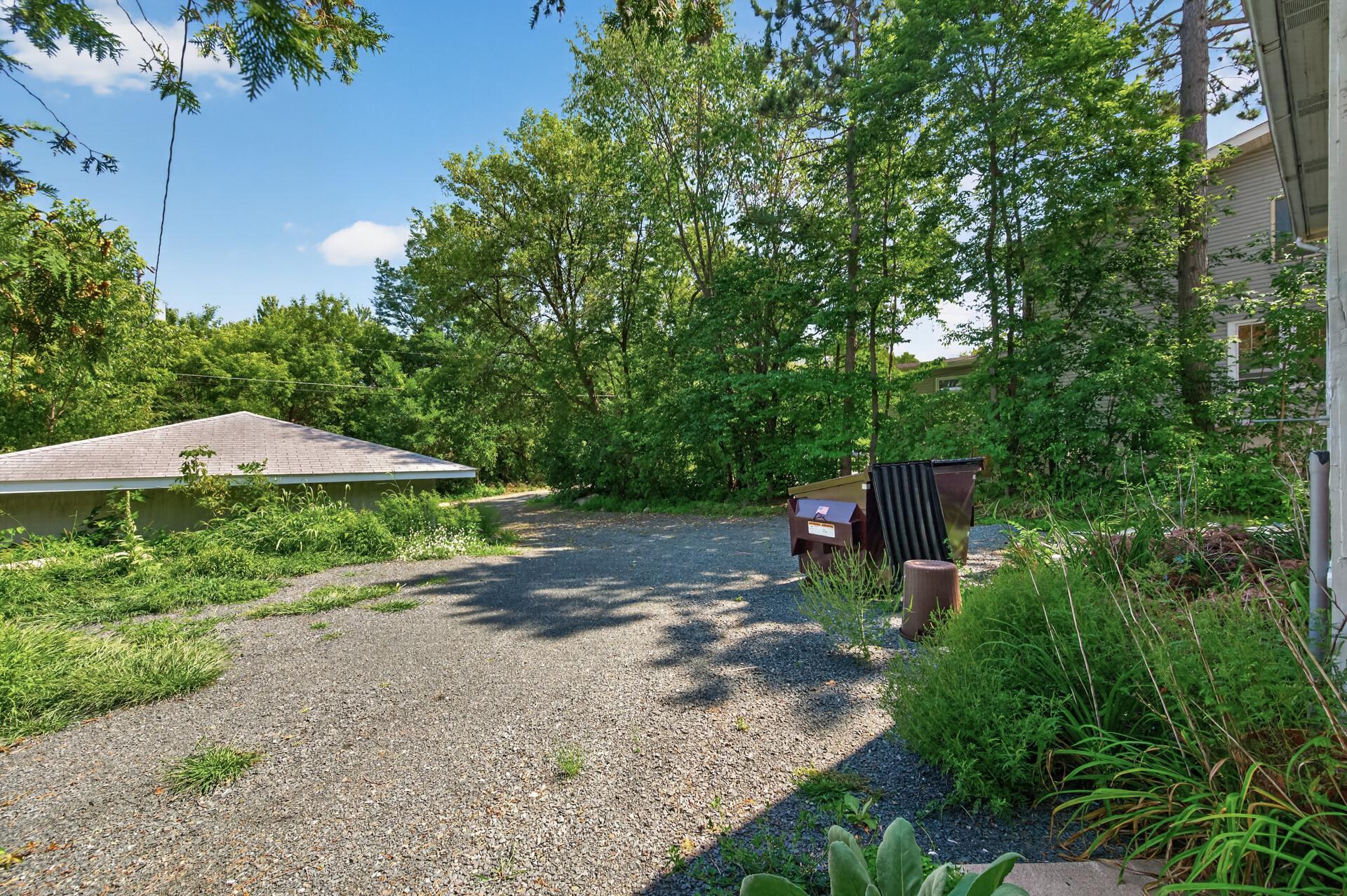 Back Driveway facing Alley/River