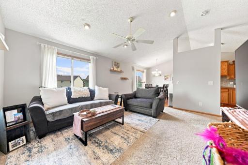 1241 Willow Trail, Farmington, MN 55024