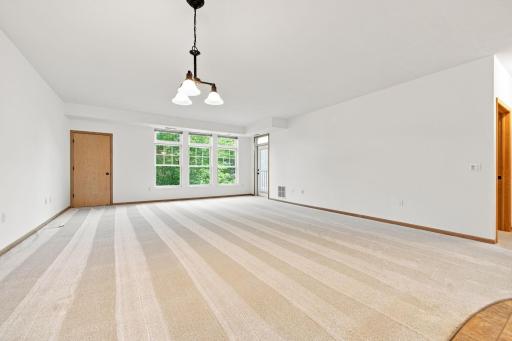 Brand new carpet freshly vacummed to welcome you homw!