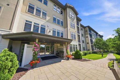 7100 Metro Boulevard, 213, Edina, MN 55439