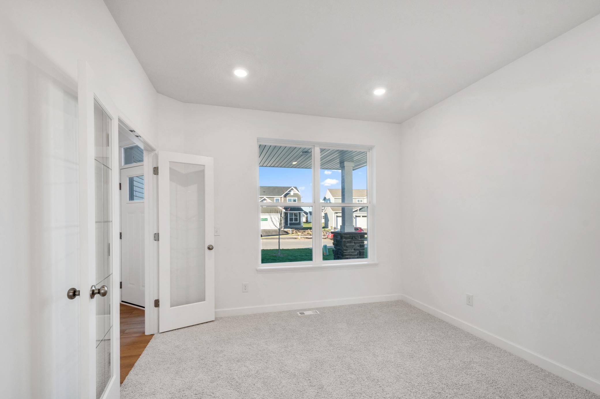 (Photo of a similar home, actual finishes may vary)